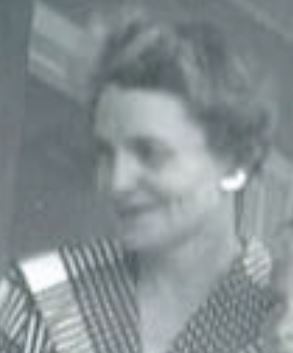 Photo of photos/Janet May MacLennan bn 1917 portrait